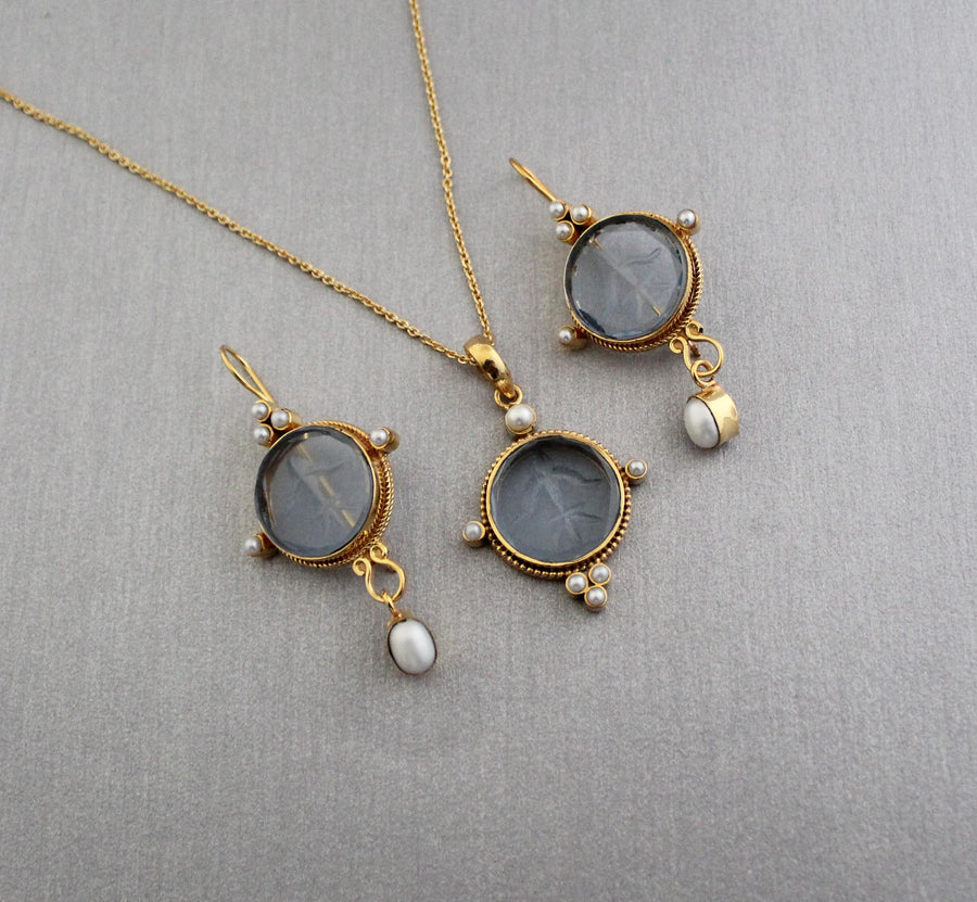 Blue Intaglio Pendant Necklace and Pearl Earrings Set, Gold Tone, photo 4