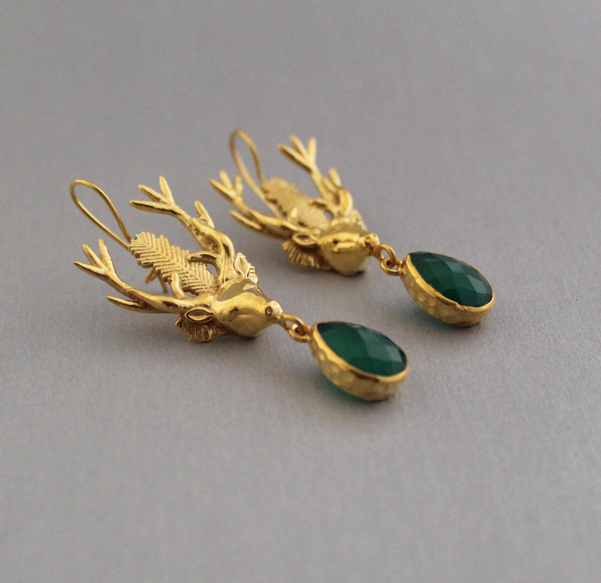 Green Onyx Stag Head Earrings, Victorian Dangles, Gold Tone, photo 5