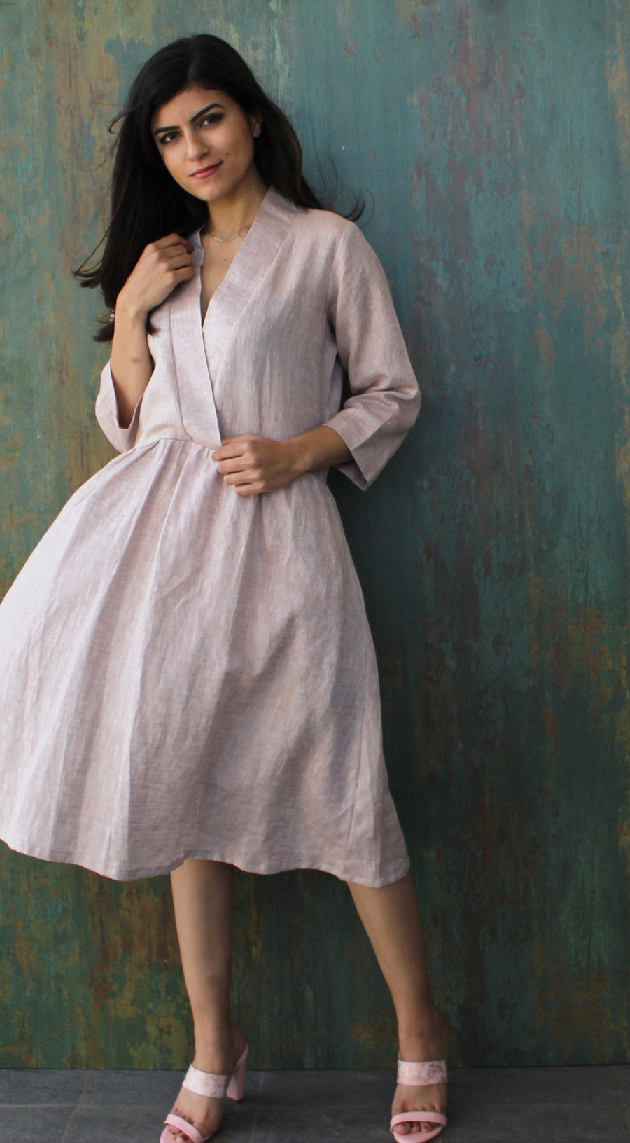 Linen Midi Dress, Long Sleeve: Dusty Rose midi dress, hand on collar, three-quarter view