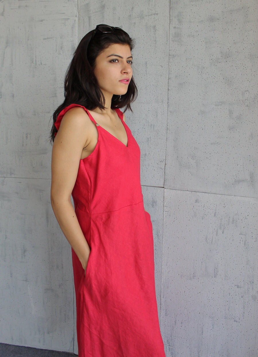 Linen Strappy Midi Dress, Sleeveless: side view of Red strappy dress, hand in pocket