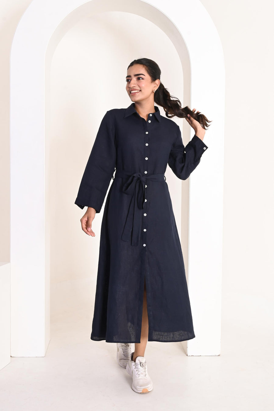 Long Sleeve Linen Maxi Dress with Belt: woman in Navy Blue long sleeve linen maxi dress with belt, hair braid over shoulder