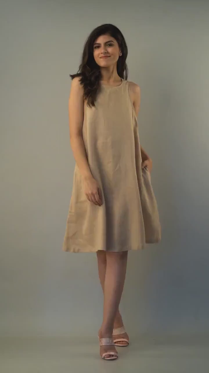 Organic Linen Midi Dress: Sleeveless Halter Top with Pockets