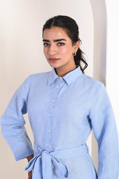 Sky Blue Linen Button-Up Dress, Shirt Collar: close-up of collar, buttons and tie belt on Sky Blue linen shirt dress