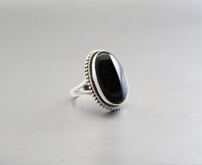 Black Onyx Ring,December Birthstone,onyx ring,black ring,fashion ring,gemstone ring,stack ring,stackable rings,Energy Ring,Promise Ring