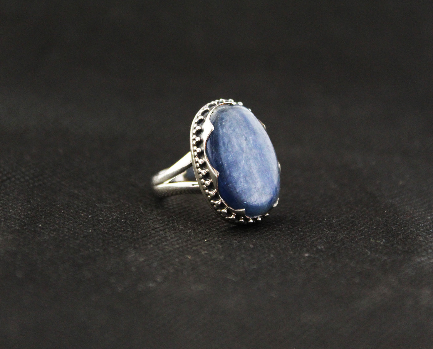 Blue Kyanite Ring, Blue Gemstone Ring,Sterling Silver Ring,Vintage ring, Blue Stone Jewelry, Art Deco Ring, Solitaire ring Large Silver Ring