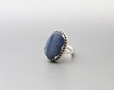 Blue Kyanite Ring, Blue Gemstone Ring,Sterling Silver Ring,Vintage ring, Blue Stone Jewelry, Art Deco Ring, Solitaire ring Large Silver Ring