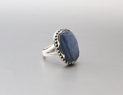 Blue Kyanite Ring, Blue Gemstone Ring,Sterling Silver Ring,Vintage ring, Blue Stone Jewelry, Art Deco Ring, Solitaire ring Large Silver Ring