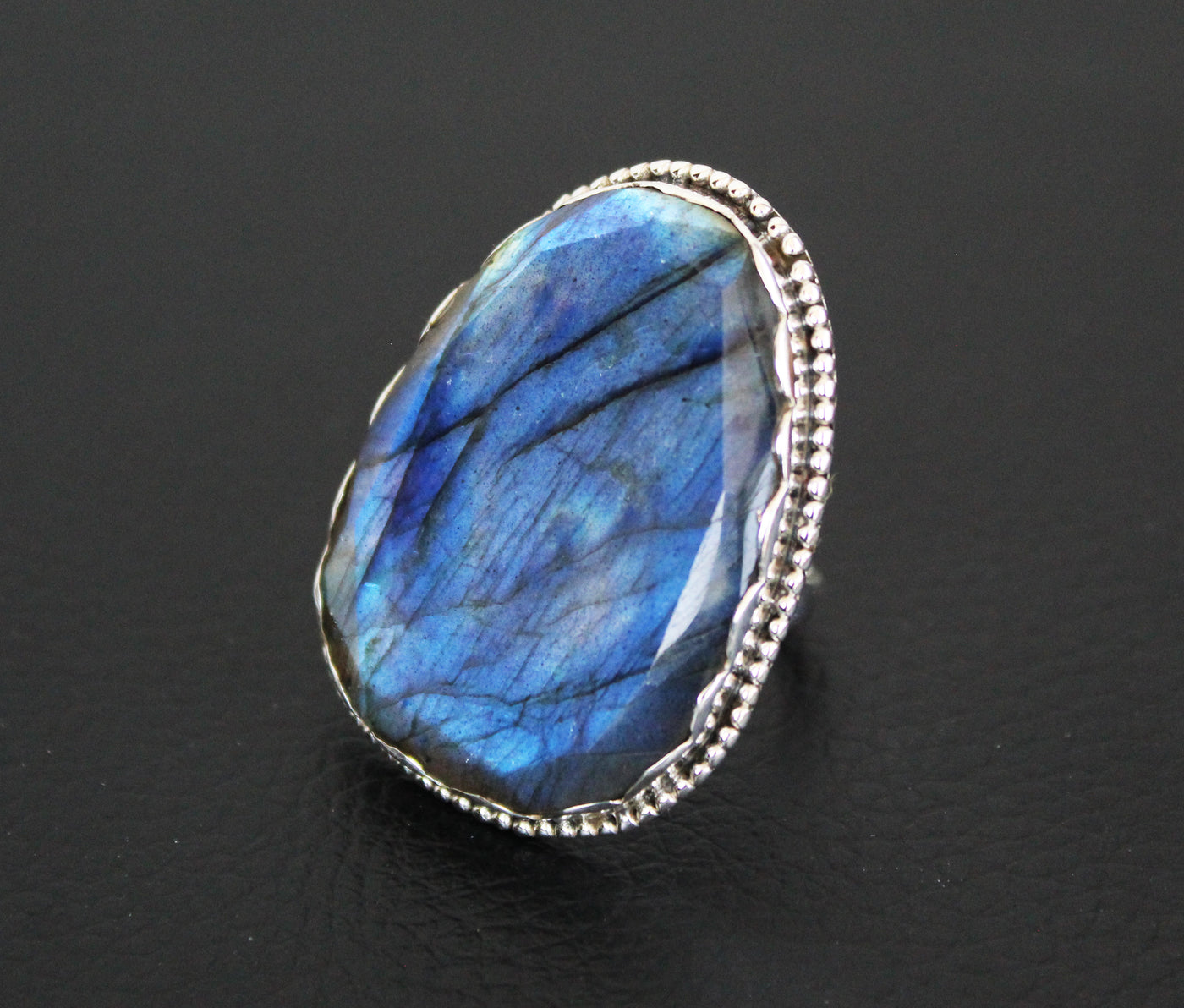 Natural Blue Labradorite Ring, Sterling Silver, Blue Stone Ring, Gemstone Ring, , Everyday Ring, Labradorite Jewelry, Minimal Ring, BohoSilver Labradorite Ring, Silver Stacking Ring, Labradorite Silver Ring, Silver Gemstone Ring, Birthstone Jewelry,Boho Jewelry,Cocktail Ring