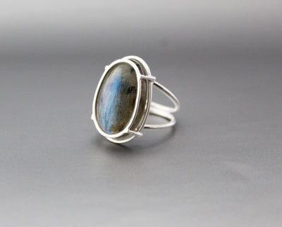 Labradorite Ring, Sterling Silver 925, Tumble Large Women Ring, Rainbow Labradorite Ring, Blue Sheen ring, Rainbow Labradorite Ring, Boho