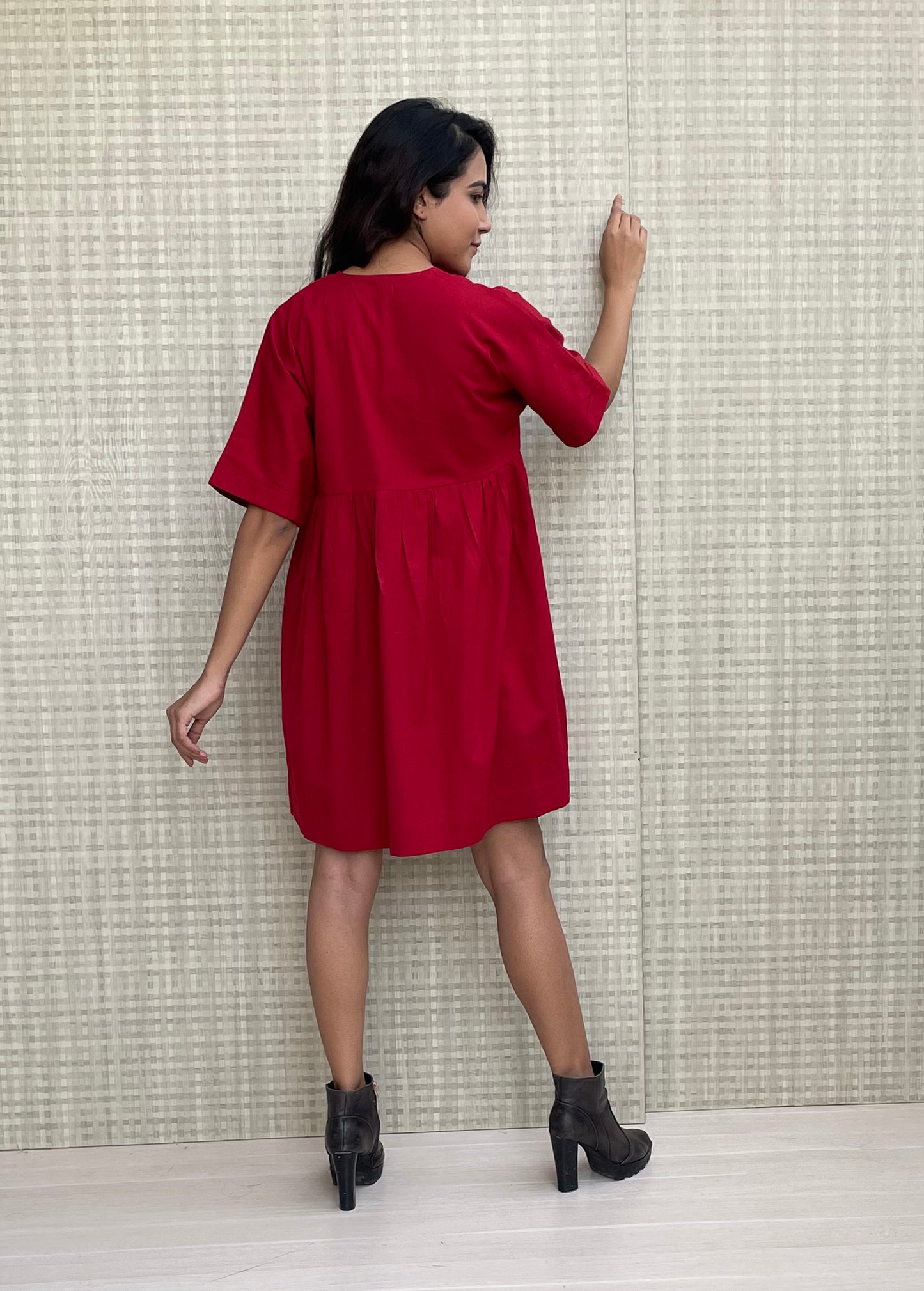 Red Short Linen Dress With Pocket, Empire Waist V-Neck Linen Dress