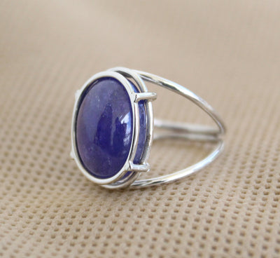 Tanzanite Ring, Oval anzanite Ring, Silver Tanzanite Ring, Tanzanite Jewelry, Stackable Ring, Awesome Gift idea