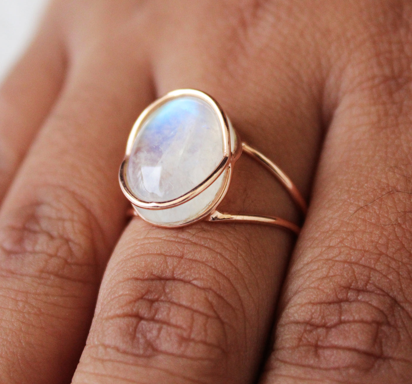 Rainbow moonstone Ring , Blue Flash Ring, Rose gold Ring, Solid 925 Sterling Silver, Oval Cabochon Gemstone, Blue sheen Gemstone
