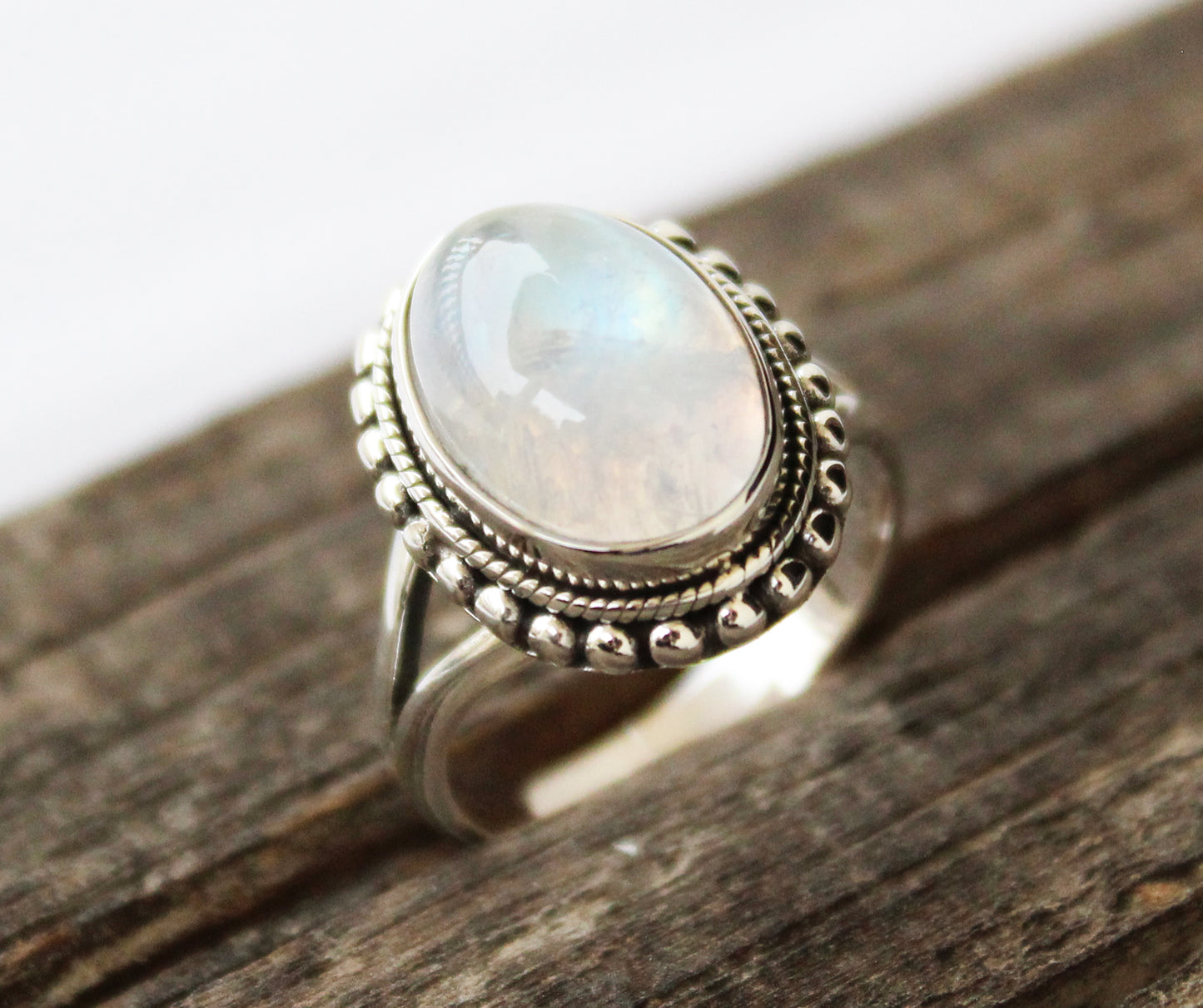 Rainbow Moonstone Ring, Blue Flash Moonstone, June Birthstone, Gemini rings, White Stone Ring, Oval Stone Rings, Rings for Women