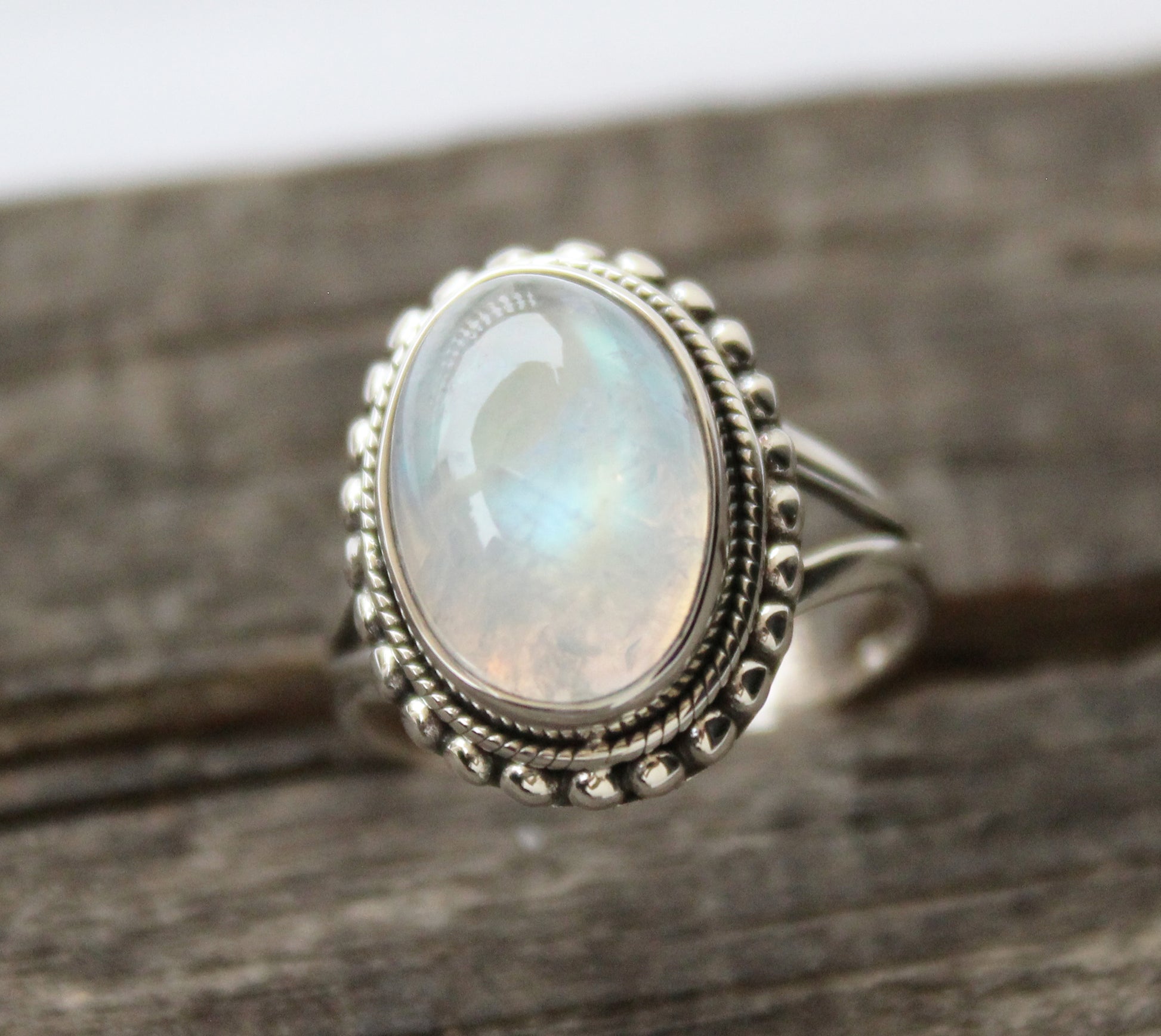 Rainbow Moonstone Ring, Blue Flash Moonstone, June Birthstone, Gemini rings, White Stone Ring, Oval Stone Rings, Rings for Women