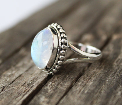 Rainbow Moonstone Ring, Blue Flash Moonstone, June Birthstone, Gemini rings, White Stone Ring, Oval Stone Rings, Rings for Women