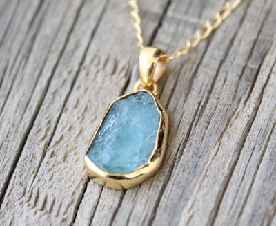 Raw Aquamarine Necklace, March Birthstone, Rough Aquamarine Pendant, Genuine Gemstone Crystal Necklace,Pisces Zodiac,Healing crystals stones