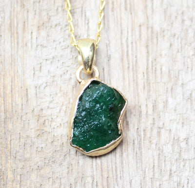 Raw Emerald Necklace, May Birthstone Necklace , Raw Crystal Necklace, Genuine Emerald Pendant, Gold Necklace, Gift For Her, Custom Necklace