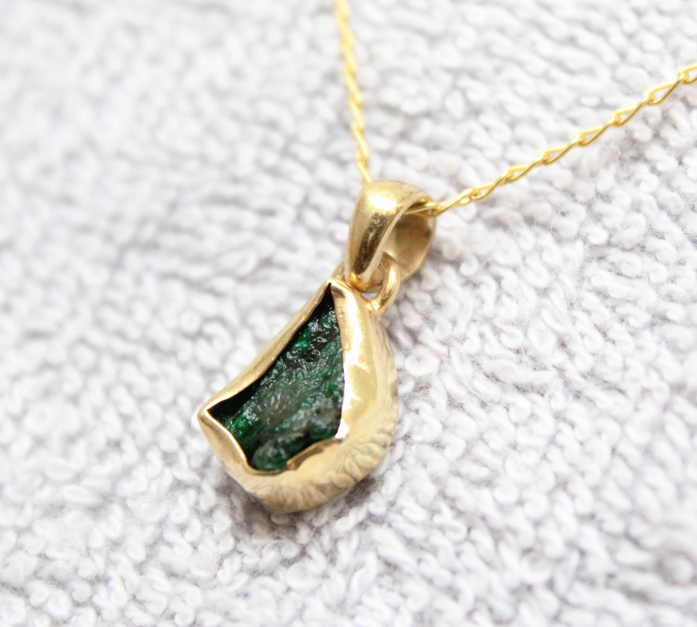 Raw Emerald Necklace, May Birthstone Necklace , Raw Crystal Necklace, Genuine Emerald Pendant, Gold Necklace, Gift For Her, Custom Necklace