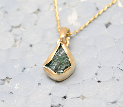 Raw Emerald Necklace, May Birthstone Necklace , Raw Crystal Necklace, Genuine Emerald Pendant, Gold Necklace, Gift For Her, Custom Necklace
