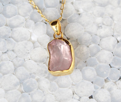 Raw Quartz Necklace, Pink Quartz Necklace, Birthstone Necklace, Gold Filled Pendant, Natural Rose Quartz Jewelry, Pink Quartz Necklace