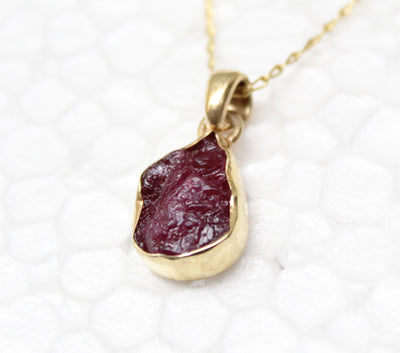 Raw Ruby Necklace, 14k Gold Filled Ruby Pendant, Genuine Ruby Charm, Raw Gemstone Necklace, July Birthstone Necklace, Best Gift idea