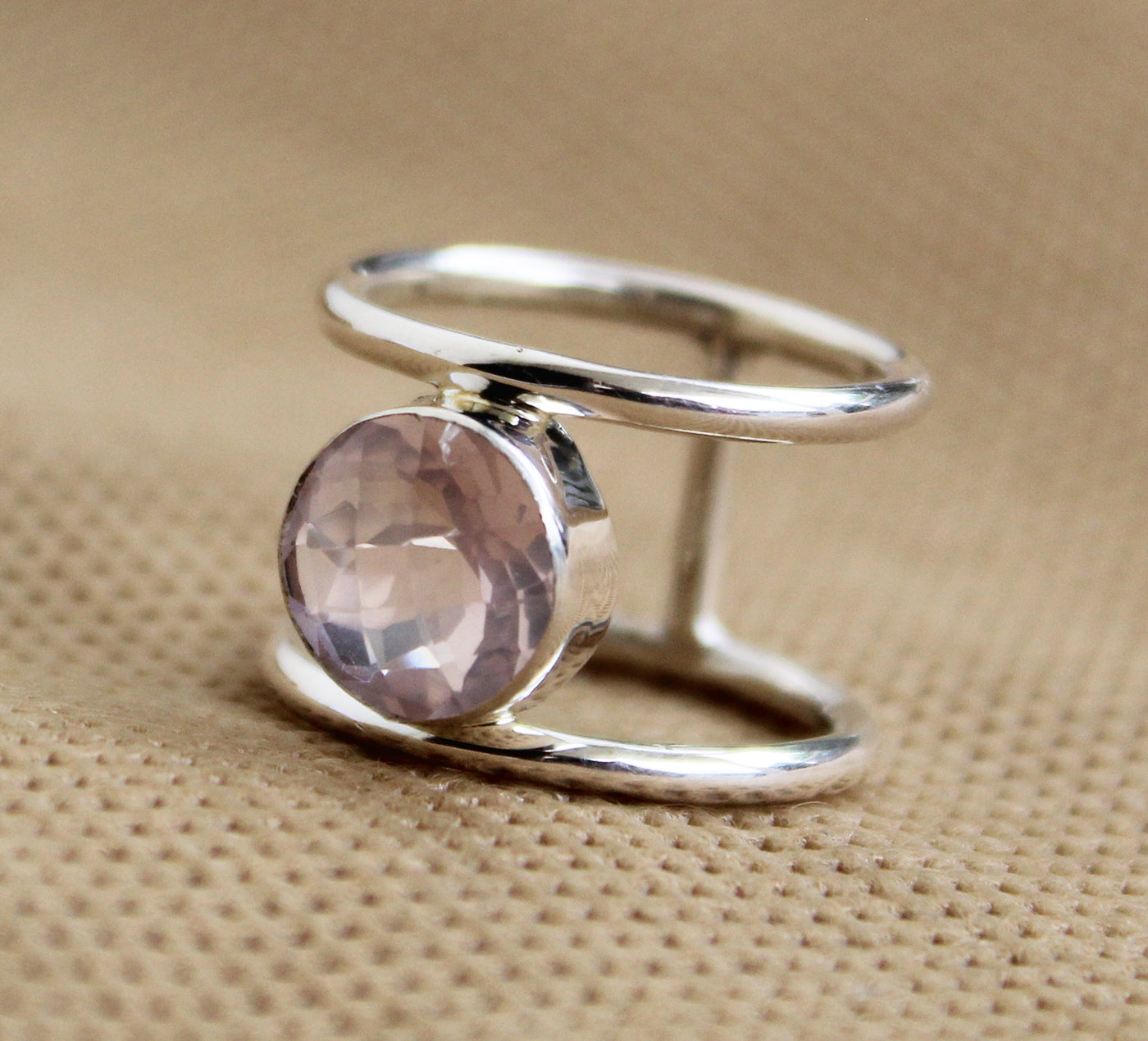Rose Quartz silver Ring, Pink Quartz Ring, Split Band, Sterling Silver Ring, Bohemian, Handmade Ring, Round Gemstone Ring, Pink Stone Ring